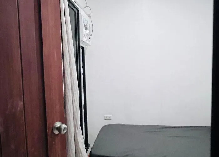 3-bedroom In City, Cebu Door#2 Apartment